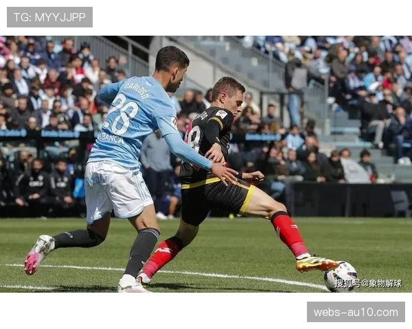半场战报：朗斯1-0梅斯，主队完成本赛季首次半场零封